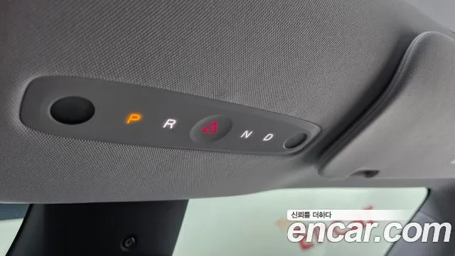 Tesla Model Y — Фото автомобиля 9