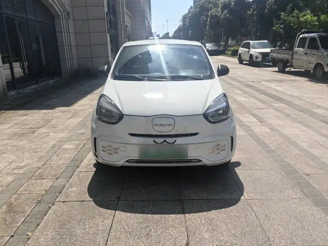 Roewe Clever — Фото автомобиля 2