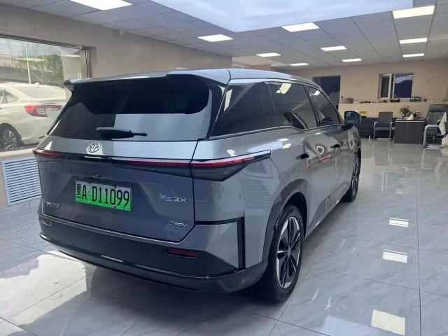 Toyota BoZhi 3X — Фото автомобиля 5