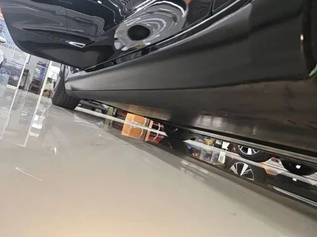 Tesla Model 3 — Фото автомобиля 20