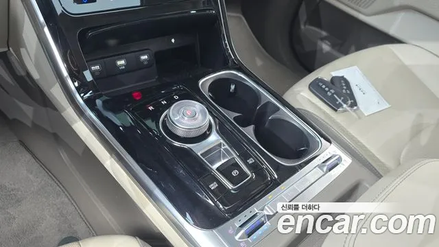 Kia Carnival — Фото автомобиля 12
