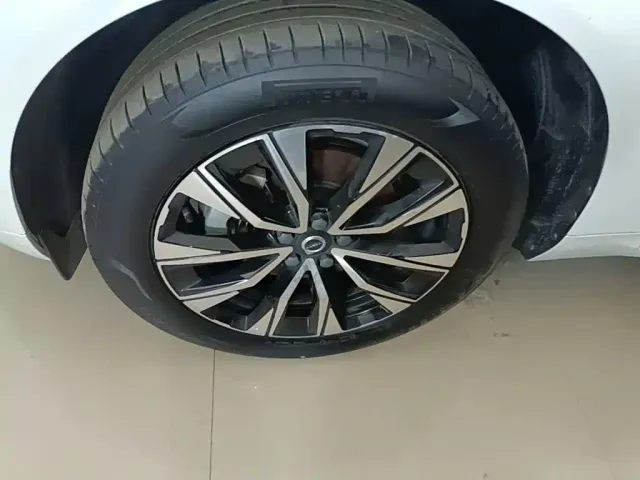 Volvo XC60 — Фото автомобиля 22