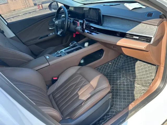Chery Arrizo 8 — Фото автомобиля 6