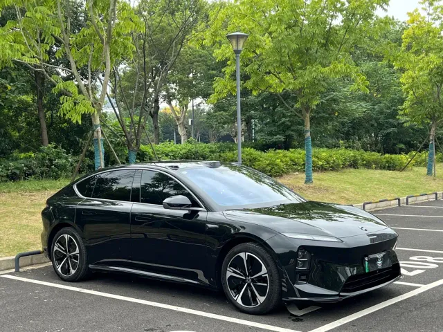 Nio ET5 — Фото автомобиля 2