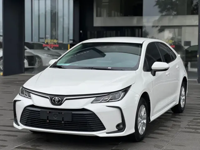 Фотография автомобиля — Toyota Corolla