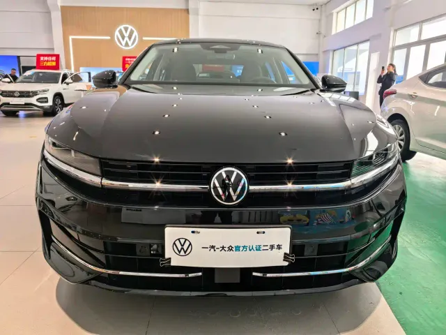 Volkswagen Magotan — Фото автомобиля 2