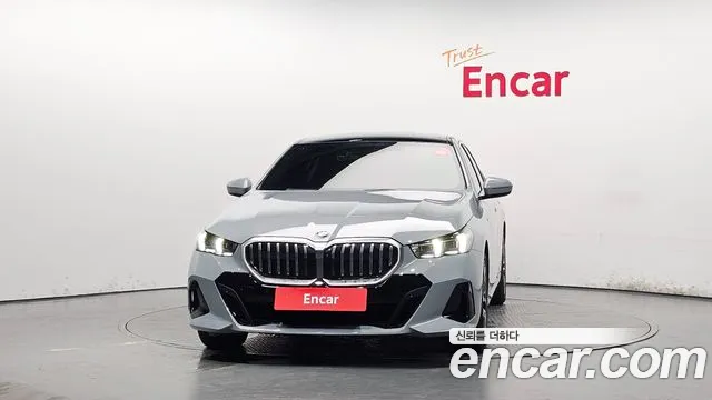 BMW 5-Series 5 серия (G60) 523d M Sport — Фото автомобиля 3