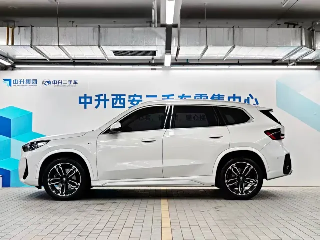 BMW X1 — Фото автомобиля 3