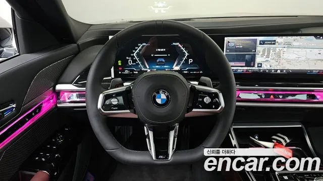 BMW 7-Series 7 серия (G70) 740i xDrive M Sport — Фото автомобиля 11