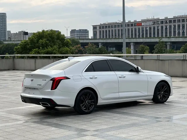 Cadillac CT4 — Фото автомобиля 7