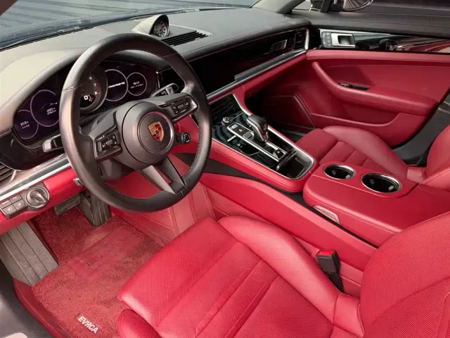 Porsche Panamera — Фото автомобиля 11