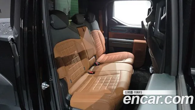 Kia Tasman Tasman 2.5T Бензин 4WD — Фото автомобиля 11