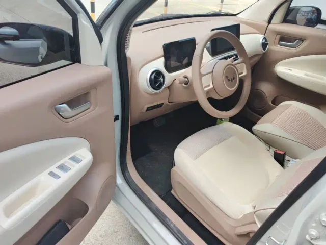 Wuling Hongguang Mini EV — Фото автомобиля 17