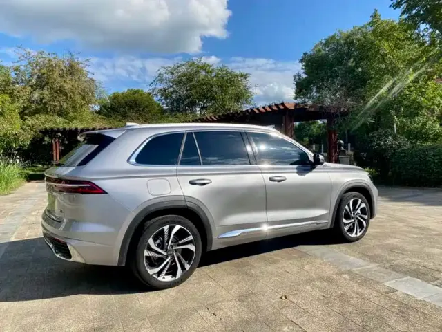 Geely Xingyue L — Фото автомобиля 4