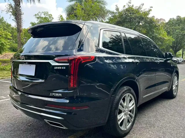 Cadillac Cadillac XT6 2022 2.0T 6-Seater 2WD Luxury Edition — Фото автомобиля 9