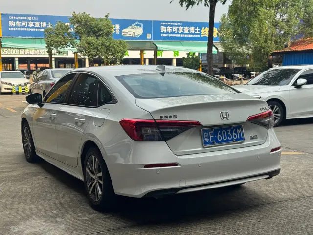 Honda Civic — Фото автомобиля 10