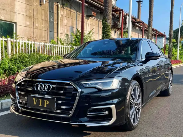 Фотография автомобиля — Audi A6L