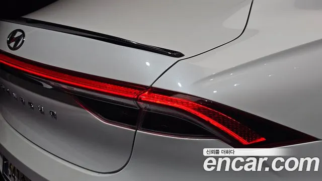 Hyundai Grandeur — Фото автомобиля 22