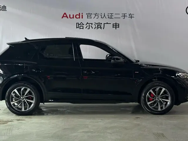 Audi Q5L — Фото автомобиля 3