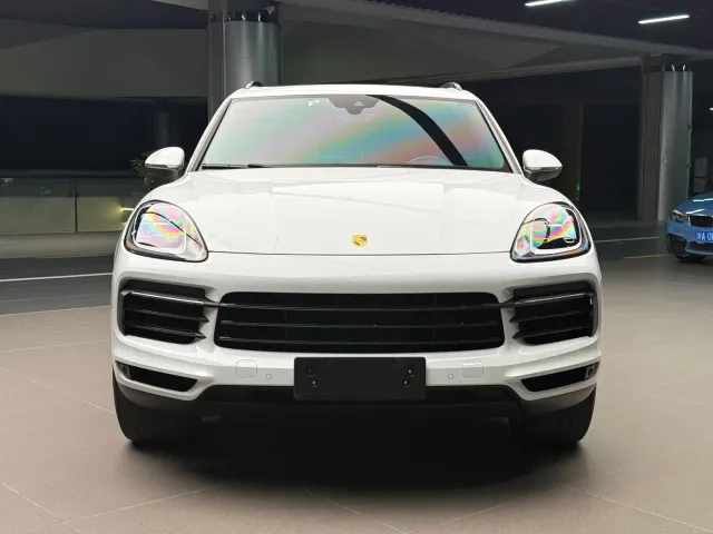 Porsche Cayenne — Фото автомобиля 2