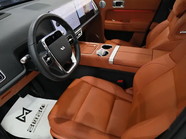 Li Auto L7 — Фото автомобиля 6