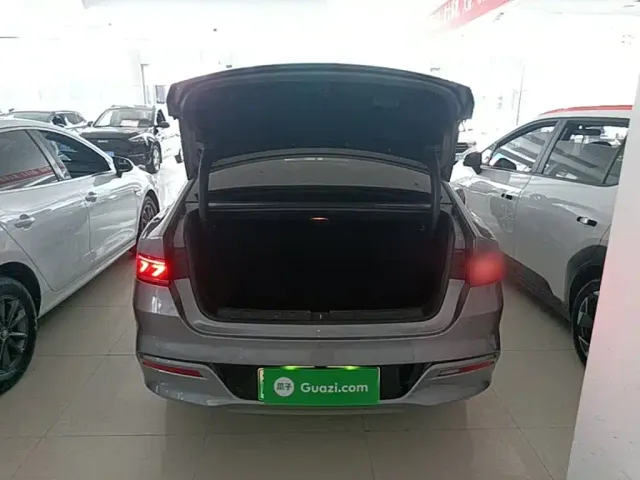 BYD Qin PLUS — Фото автомобиля 17