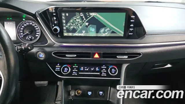 Hyundai Sonata — Фото автомобиля 13