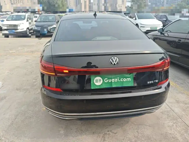 Volkswagen Passat — Фото автомобиля 5