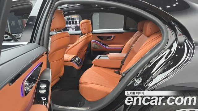 Mercedes-Benz S-Class — Фото автомобиля 11