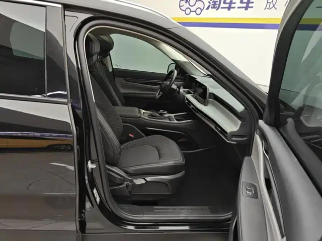Ford Edge — Фото автомобиля 8