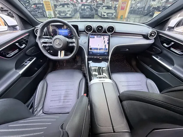 Mercedes-Benz C-Class — Фото автомобиля 5