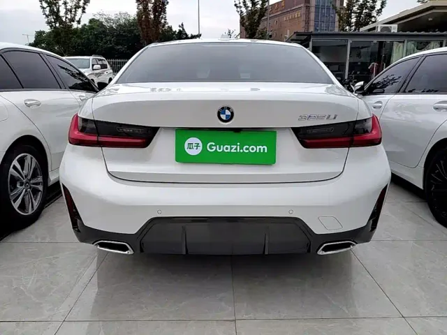 BMW 3 Series — Фото автомобиля 5