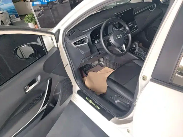 Toyota Corolla — Фото автомобиля 15