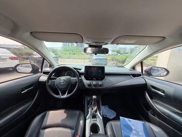 Toyota Corolla — Фото автомобиля 5
