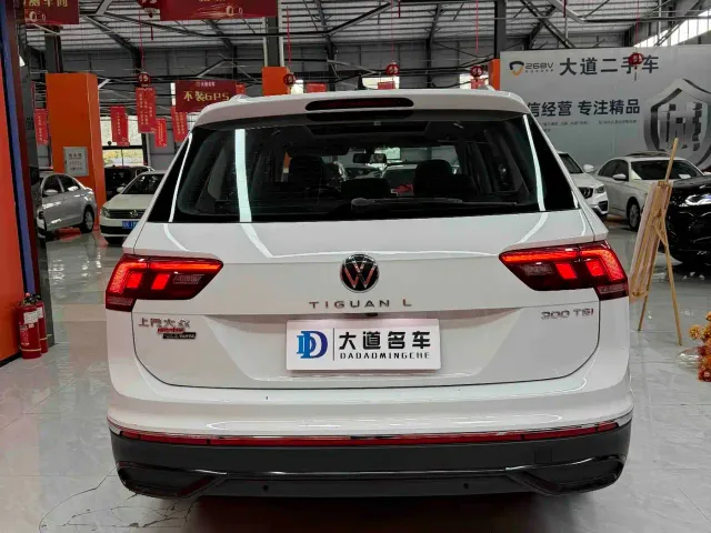 Volkswagen Tiguan L — Фото автомобиля 4