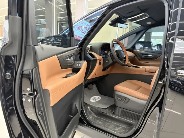 Toyota Alphard — Фото автомобиля 7