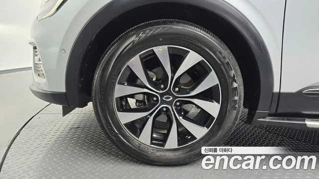 Renault-KoreaSamsung XM3 — Фото автомобиля 5