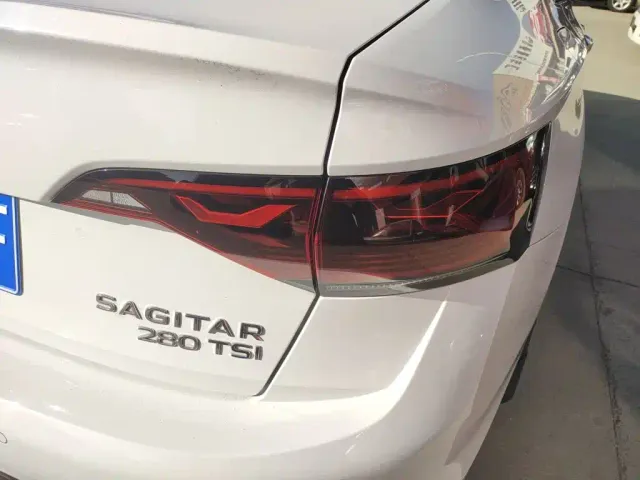 Volkswagen Sagitar — Фото автомобиля 23