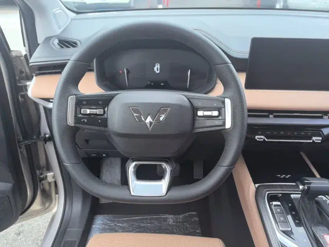 Wuling Jiachen — Фото автомобиля 13
