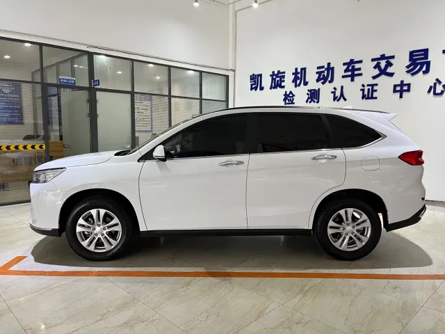 Haval M6 — Фото автомобиля 7