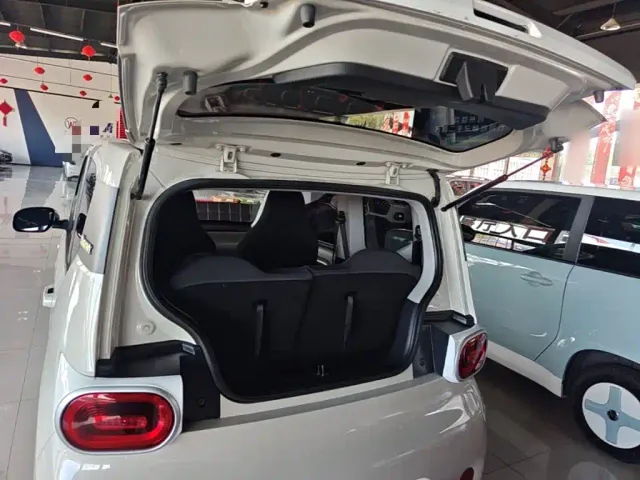 Wuling Hongguang Mini EV — Фото автомобиля 18