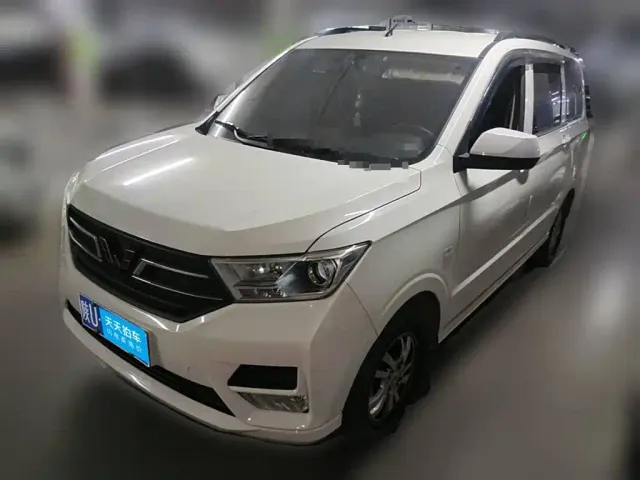 Фотография автомобиля — Wuling Hongguang