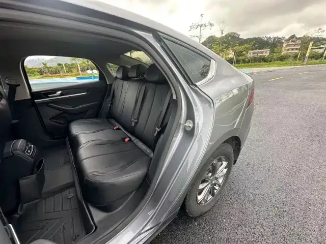 BYD Qin PLUS — Фото автомобиля 8