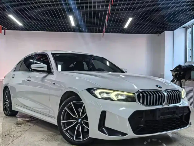BMW 3 Series — Фото автомобиля 3