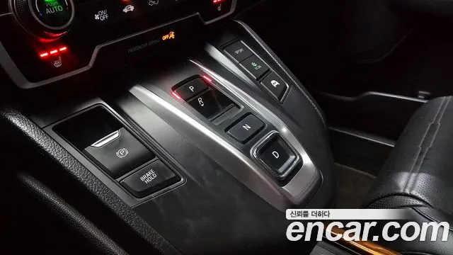 Honda CR-V Generation 5 — Фото автомобиля 9