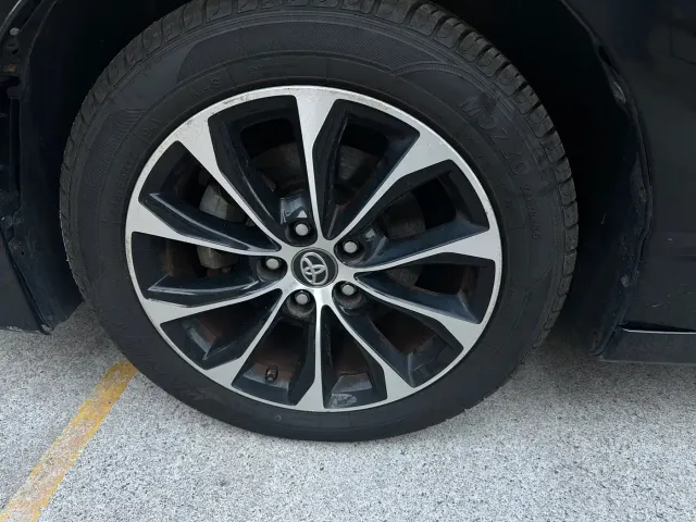 Toyota Avalon — Фото автомобиля 18