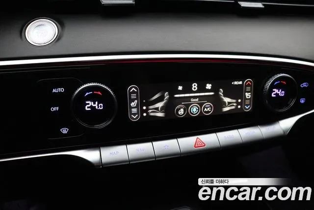 Genesis GV70 — Фото автомобиля 12