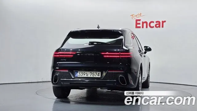 Genesis GV70 — Фото автомобиля 4