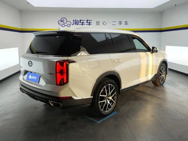 GAC Trumpchi GS8 — Фото автомобиля 3