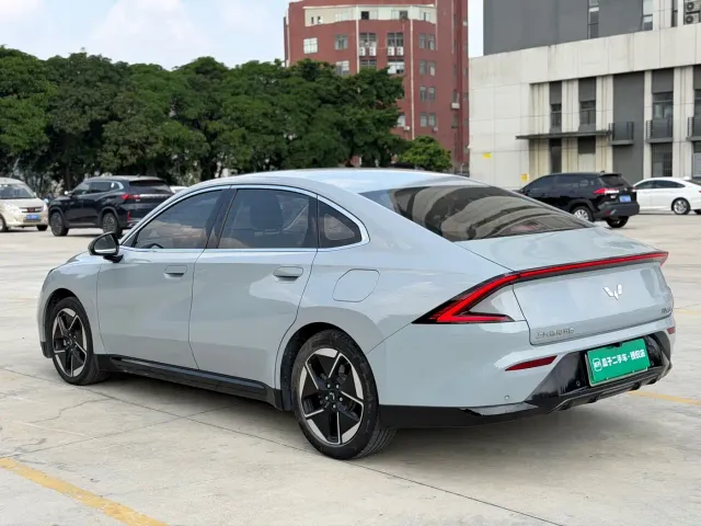 Wuling Starlight — Фото автомобиля 7